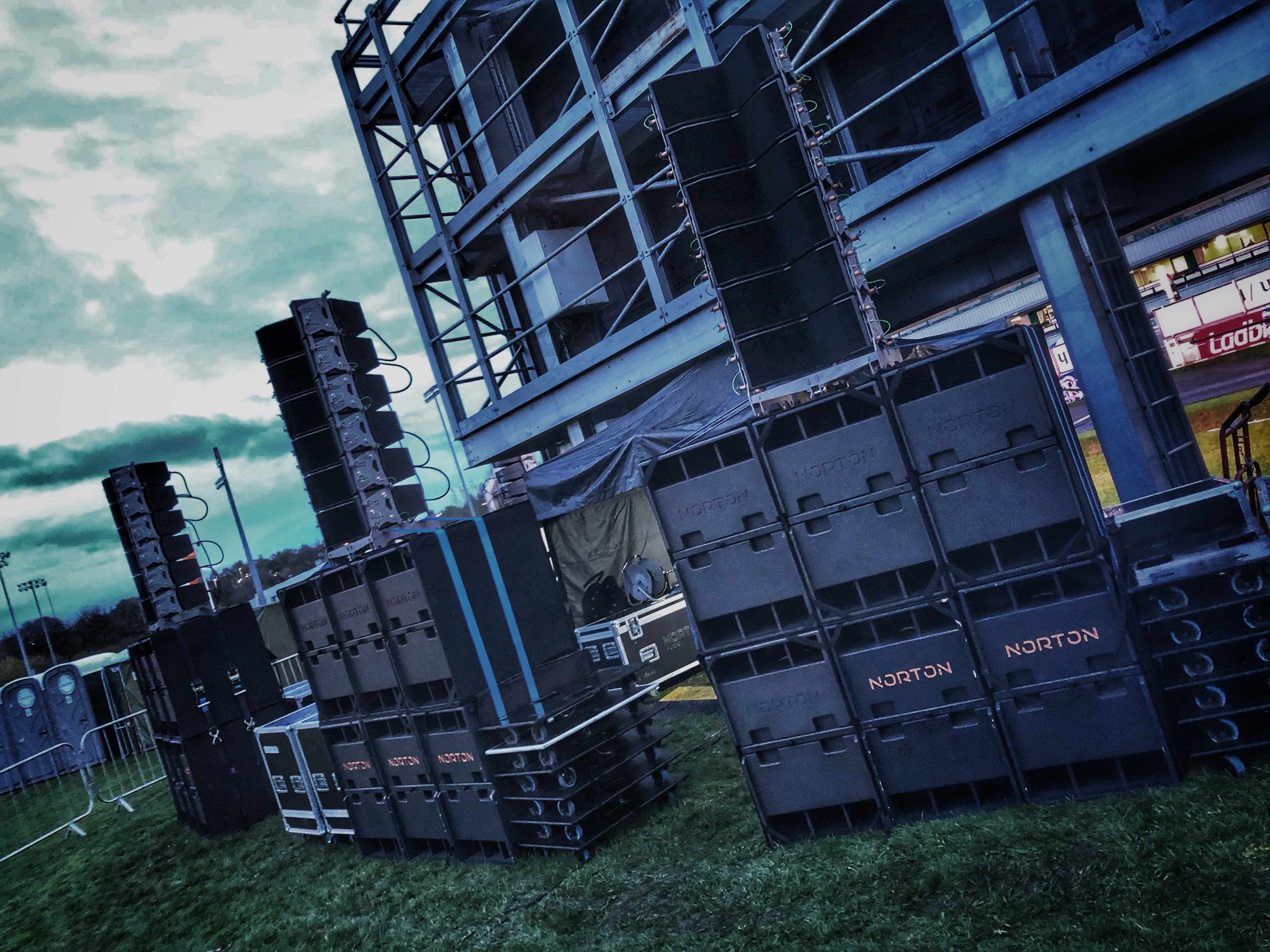 Wolverhampton bonfire , wolverhampton fireworks , dunstall fireworks , dunstall bonfire , dunstall park wolverhampton bonfire , jason forrest , Wolverhampton city council events , events in wolverhampton , pa for fireowrks , pa hire for bonfire and fireworks , cannock , cannock sound , stagemen ,