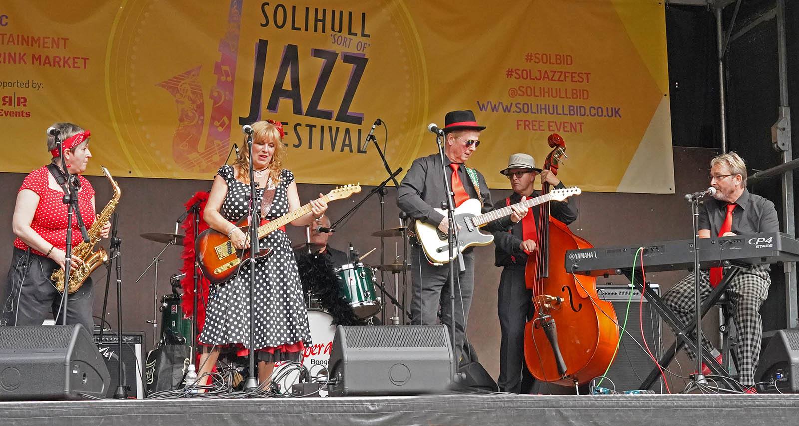 solihull jazz , solihull BID , solihull music festival , solihull town centre , solihull shopping , concert in solihull , soilhull summerfest , free concert in solihull , 