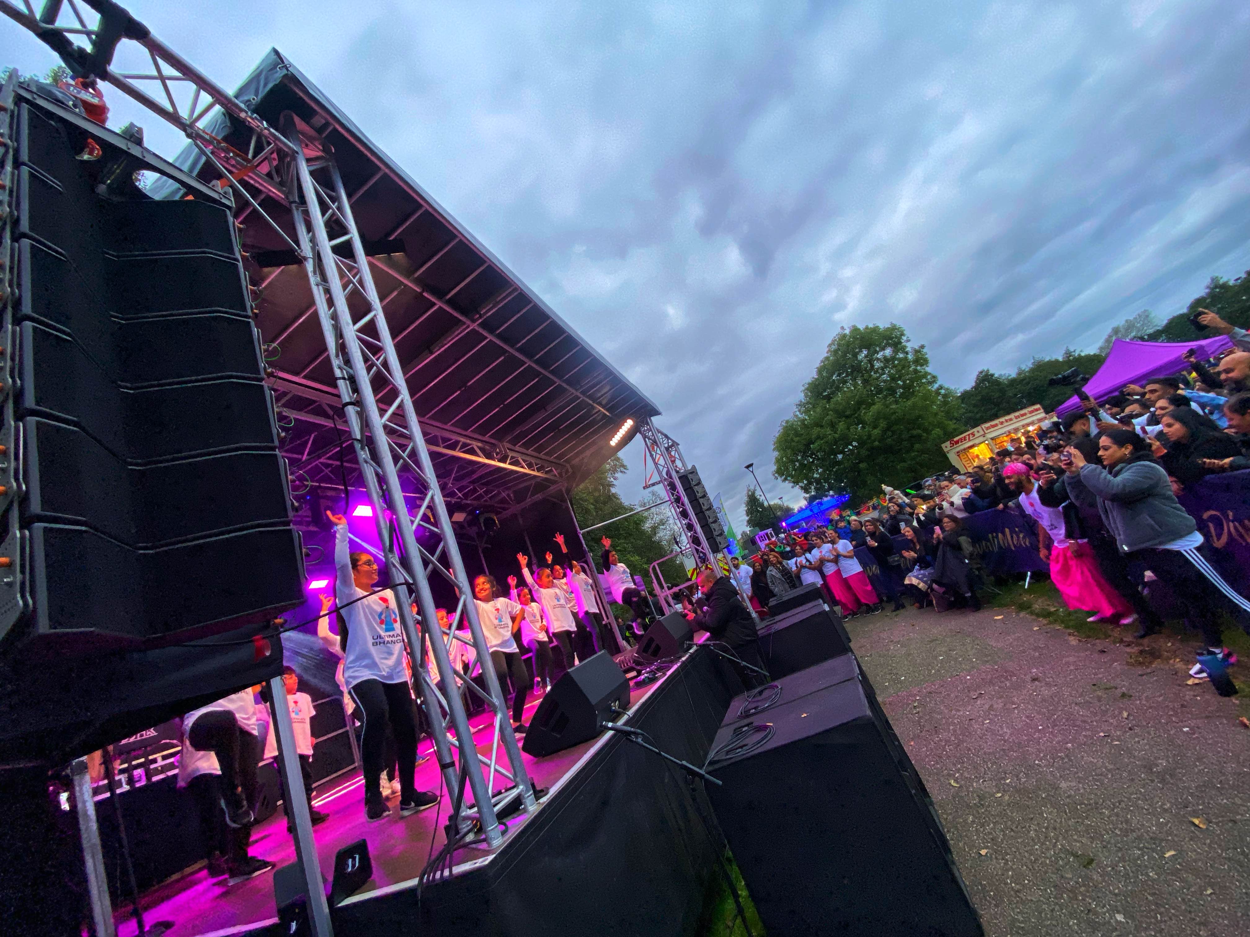 diwali , diwali wolverhampton , phoenix park , wolves , 2021 , cannocksound , stagemen , indian ,