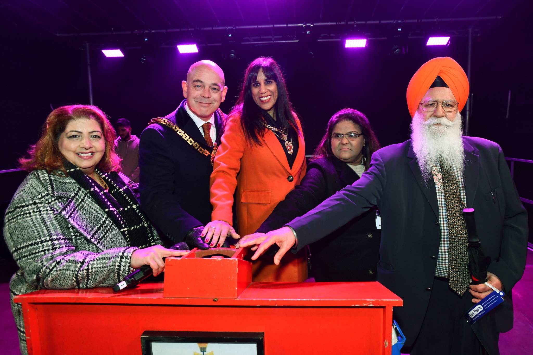 diwali , diwali wolverhampton , phoenix park , wolves , 2021 , cannocksound , stagemen , indian ,