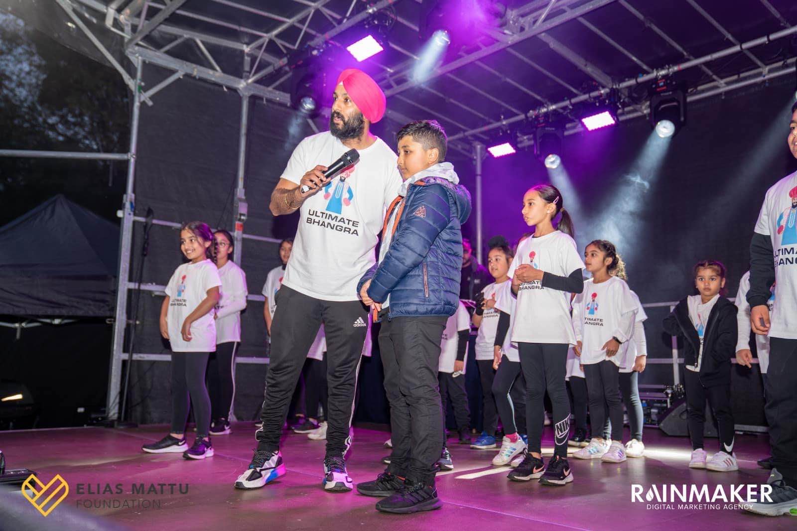 diwali , diwali wolverhampton , phoenix park , wolves , 2021 , cannocksound , stagemen , indian ,