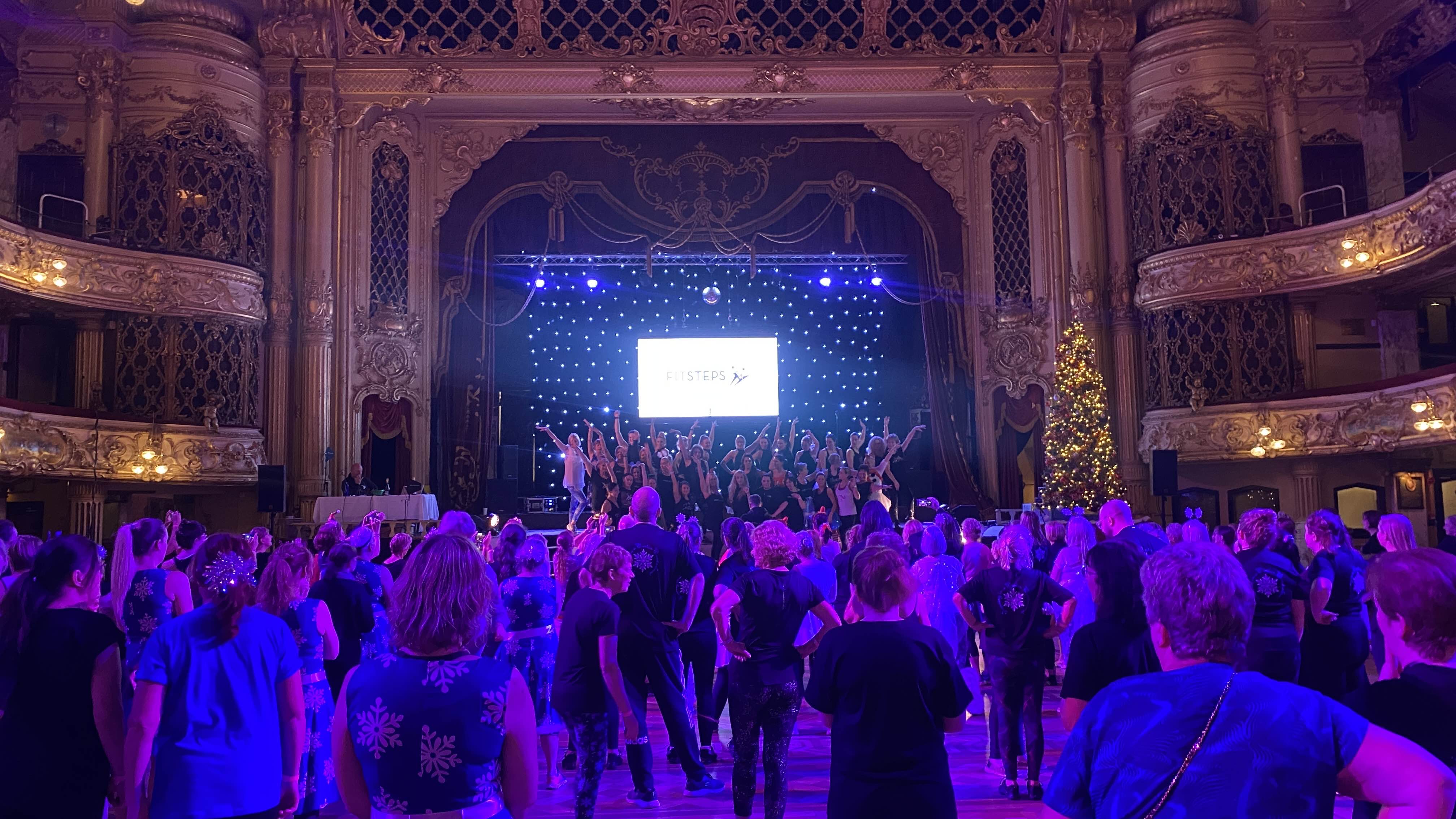 blackpol wurlitzer , blackpool events , tower ballroom production , production at blackpool tower , fitsteps christmas party , fit steps christmas party , al dawkins wurlitzer ,