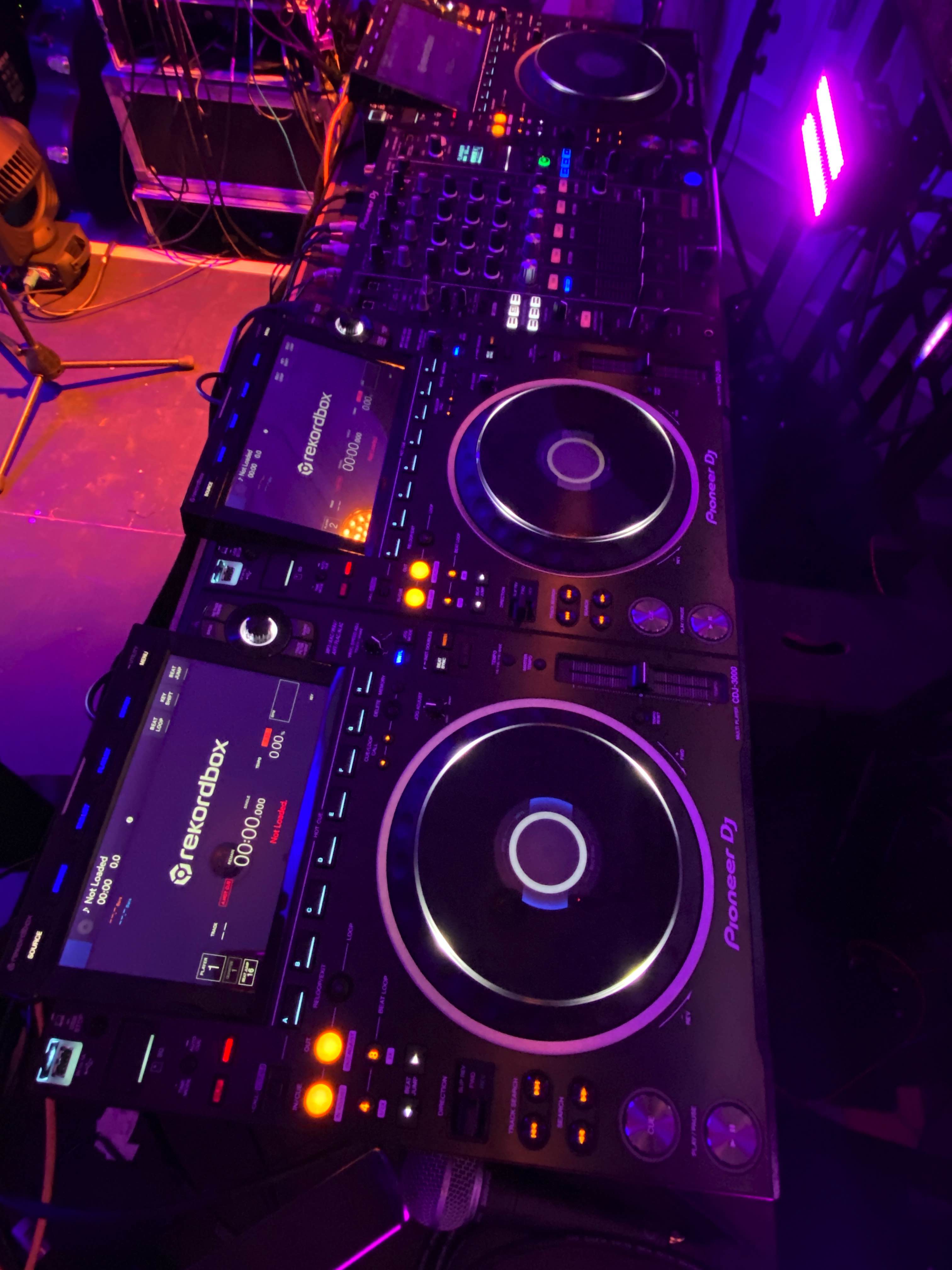 gok wan , will young , classique entertainment , cannock sound , glasgow hotel du vin , rent , production hire , CDJ3000 hire ,