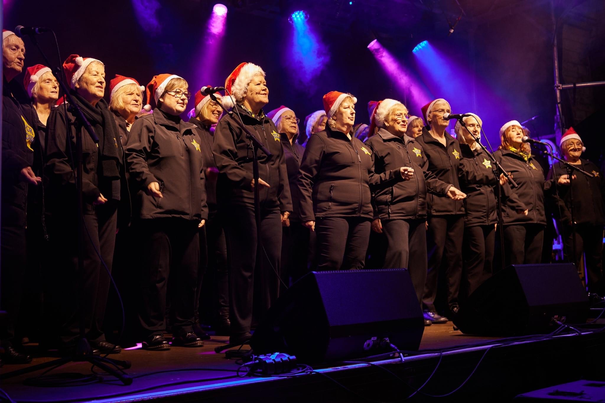 lichfield , lichfield christmas 2022 , lichfield lights , lichfield christmas lights , lichfield free concert , stage men , cannock sound hire ,