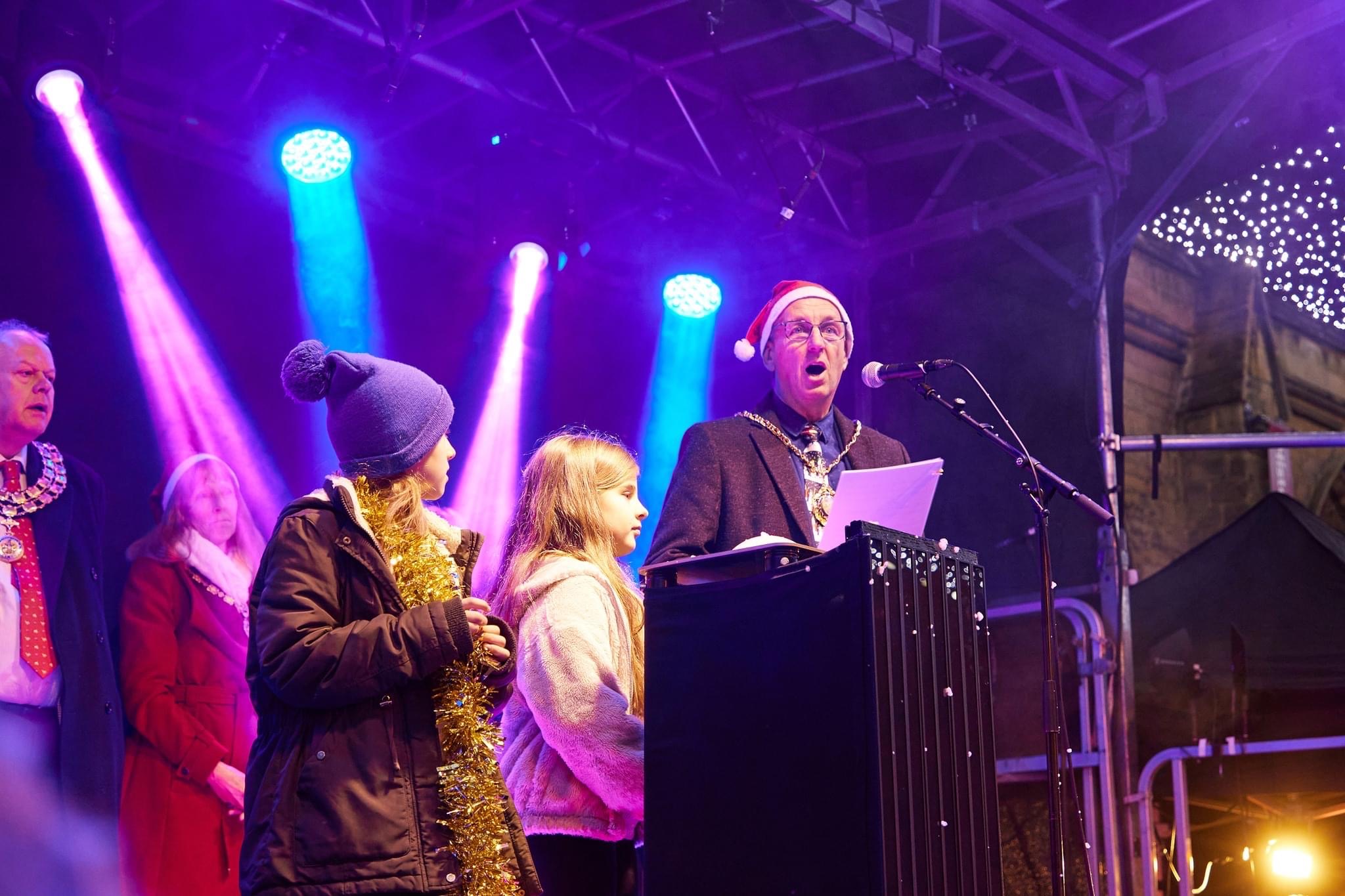 lichfield , lichfield christmas 2022 , lichfield lights , lichfield christmas lights , lichfield free concert , stage men , cannock sound hire ,