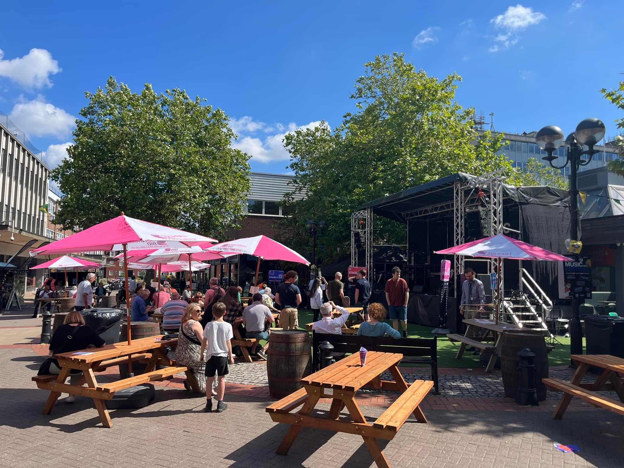 solihull music, solihull free festival , solihull summerfest , free tickets , hire , rent , stage men , cannock sound , free music solihull , whats on in solihull ,