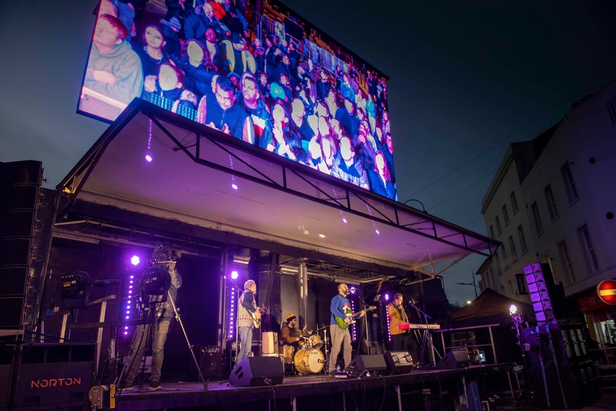 wolverhampton , christmas lights , wolverhampton christmas , tony christie , ADI , staging stagemen , cannock sound , 