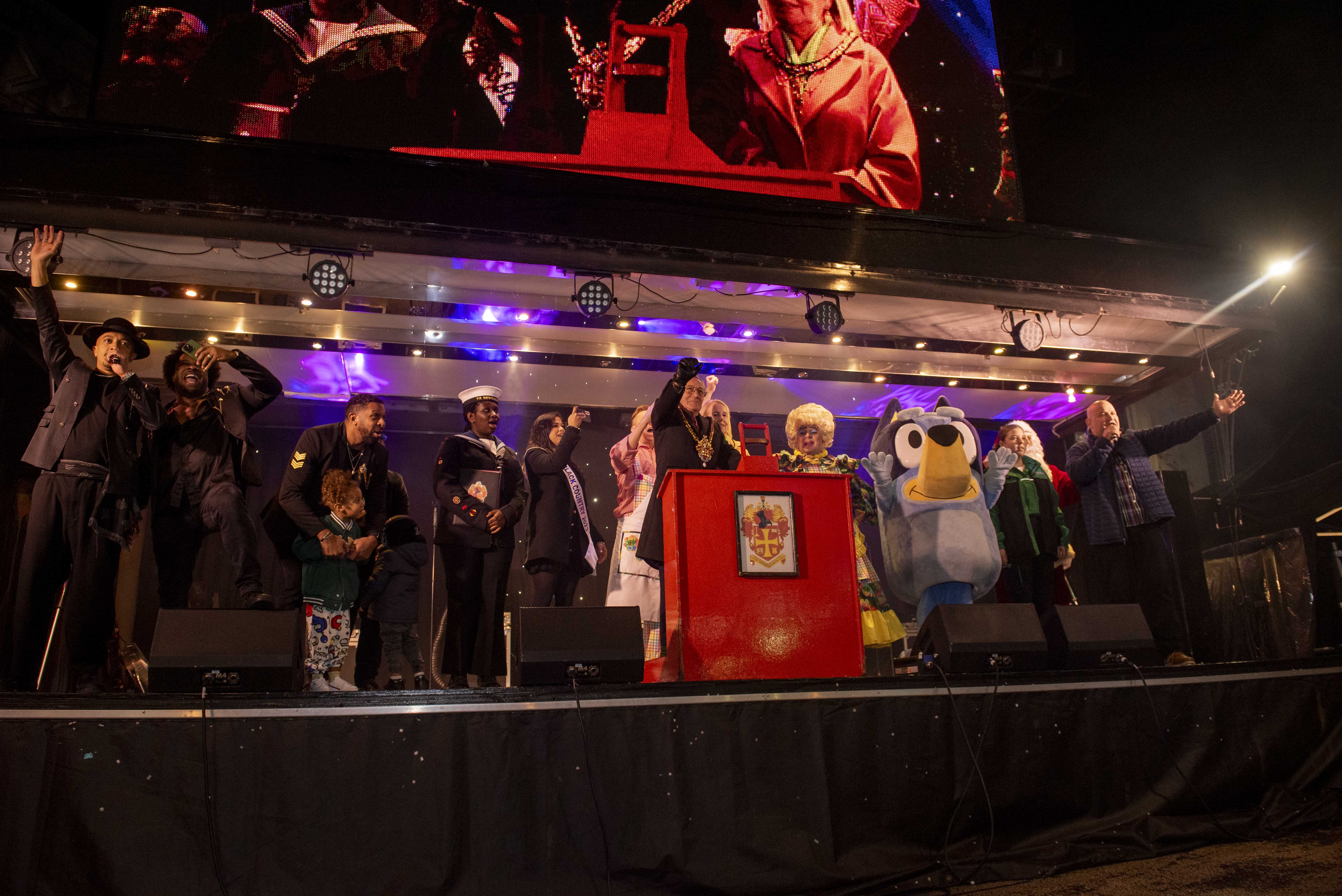 wolverhampton christmas , lights , christmas lights , stagemen , cannock sound , cannocksoundhire , cannock sound hire , norton audio , production ,